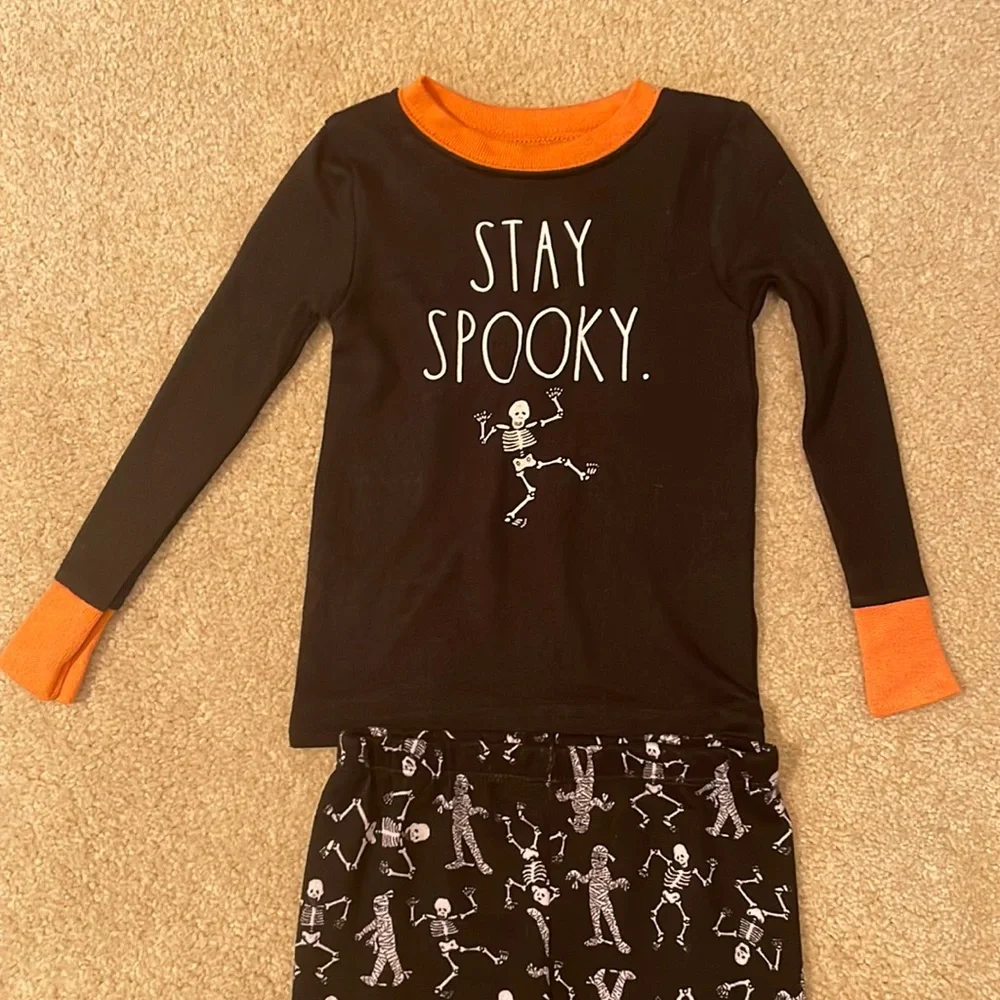 Rae Dunn Pajama Set